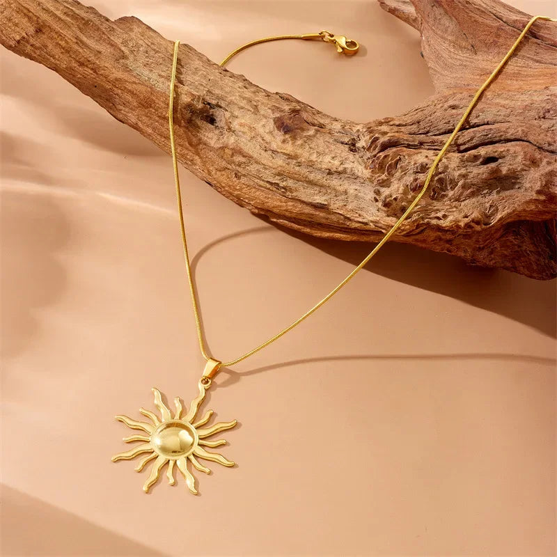 Stainless Steel Golden Fashion Sun Pendant Necklace For Women Girl  New Concise Solar Neck Chain Jewelry Gift